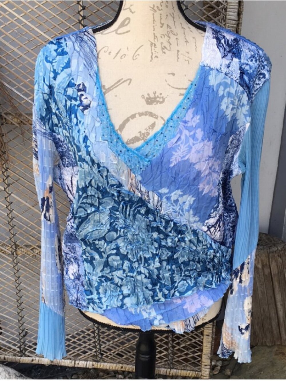 ALBERTO MAKALI Mixed Media Crinkle Mesh Art-to-Wear Vintage TOP Size: Large